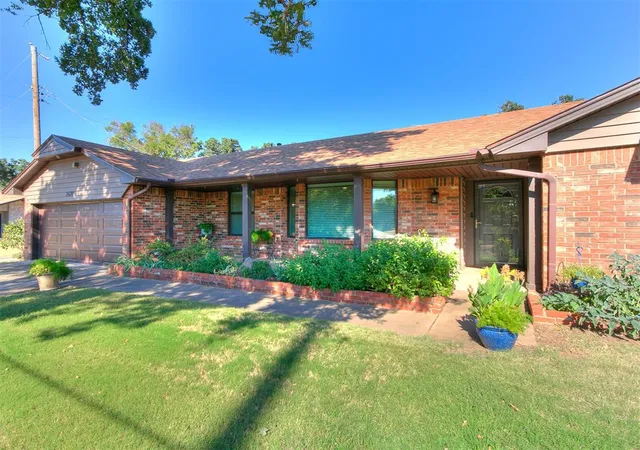 Photo 1 of Single family home for sale at 2420 N Eagle Ln, Oklahoma City, OK 73127 | MLS# 1247128 | Listing updated on 2026-09-02