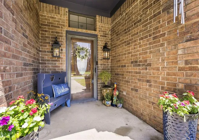 Photo 3 of Single family home for sale at 1316 Windsor Pl, Shawnee, OK 74804 | MLS# 1247129 | Listing updated on 2026-09-21