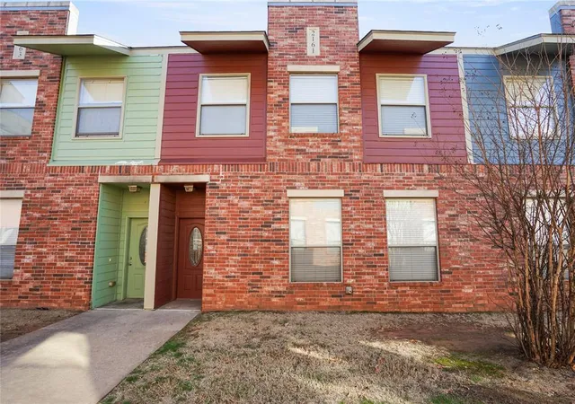 Photo 2 of Condo for sale at 2161 Houston Ave, Norman, OK 73071 | MLS# 1247131 | Listing updated on 2026-09-07