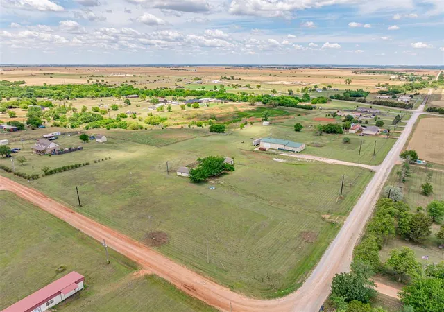 Photo 1 of Single family home for sale at 22556 N 2930 Road, Kingfisher, OK 73750 | MLS# 1247132 | Listing updated on 2026-09-02