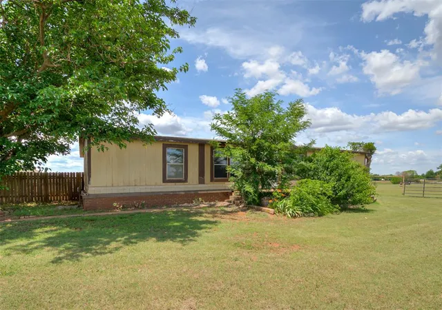 Photo 3 of Single family home for sale at 22556 N 2930 Road, Kingfisher, OK 73750 | MLS# 1247132 | Listing updated on 2026-09-02