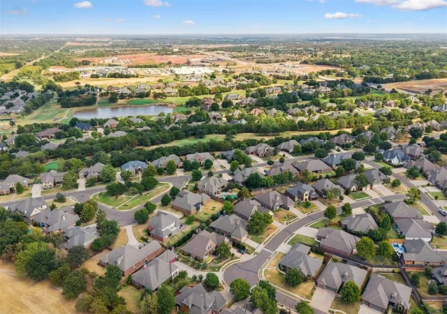 Photo 3 of Single family home for sale at 3108 Garden Hl Cir, Edmond, OK 73034 | MLS# 1247139 | Listing updated on 2026-09-18