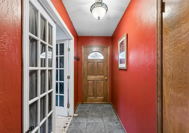Photo 3 of Sale Pending at 8121 NW 20th Terrace, Oklahoma City, OK 73127 | MLS# 1247140 | Listing updated on 2026-09-04