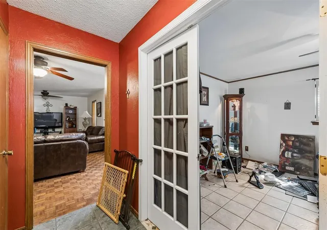 Photo 4 of Sale Pending at 8121 NW 20th Terrace, Oklahoma City, OK 73127 | MLS# 1247140 | Listing updated on 2026-09-04