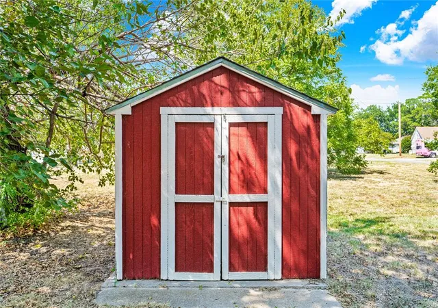 Photo 3 of Single family home for sale at 801 N 6th Street, Marlow, OK 73055 | MLS# 1247143 | Listing updated on 2026-09-29