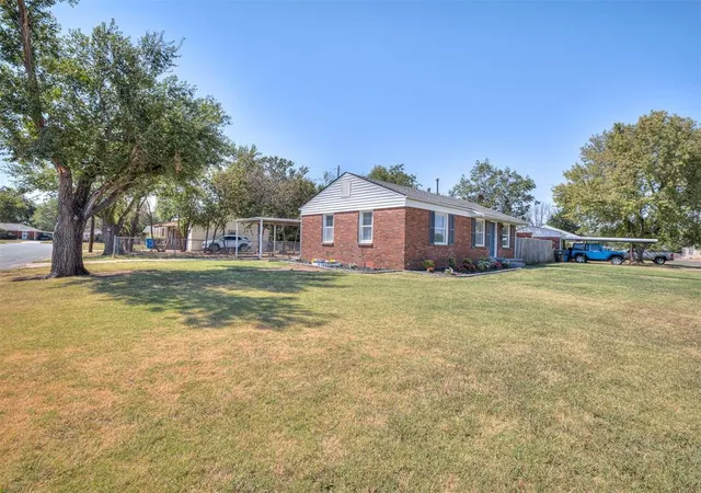 Photo 2 of Single family home for sale at 100 W Myrtle Dr, Oklahoma City, OK 73110 | MLS# 1247155 | Listing updated on 2026-09-03
