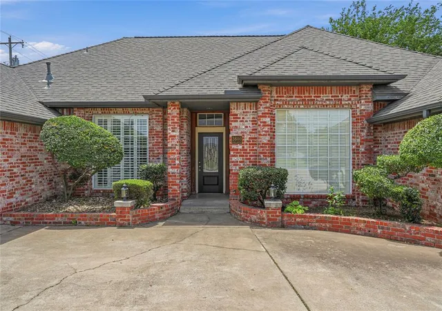 Photo 3 of Single family home for sale at 3600 Burlington Dr, Norman, OK 73072 | MLS# 1247174 | Listing updated on 2026-09-19