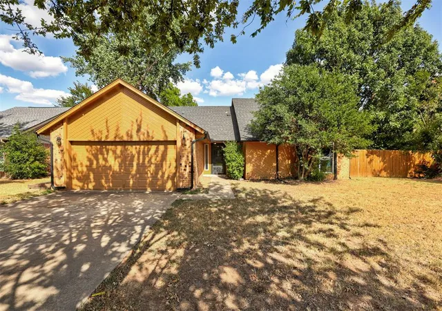 Photo 2 of Single family home for sale at 3300 N Meadowood Dr, Oklahoma City, OK 73110 | MLS# 1247178 | Listing updated on 2026-09-16