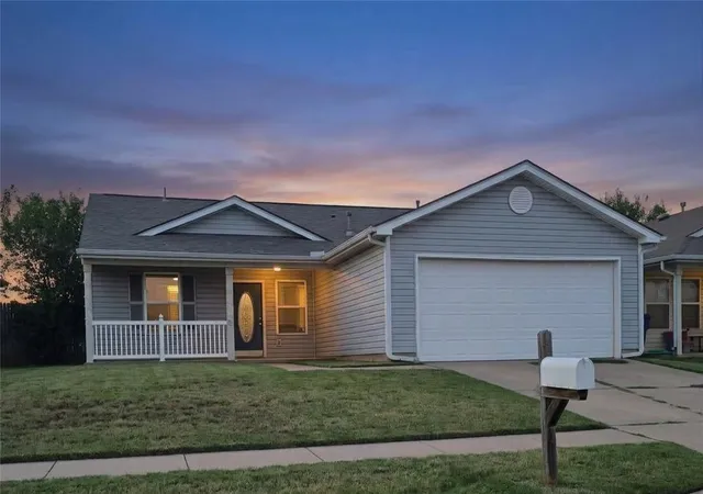 Single family home for sale at 1701 NW 150th Terrace, Edmond, OK 73013 | MLS# 1247179