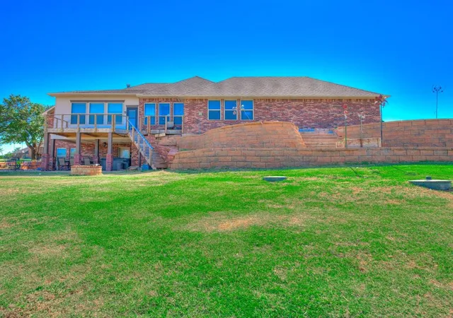 Photo 34 of Single family home for sale at 9393 Bear Crk Rd, Guthrie, OK 73044 | MLS# 1247180 | Listing updated on 2026-10-20