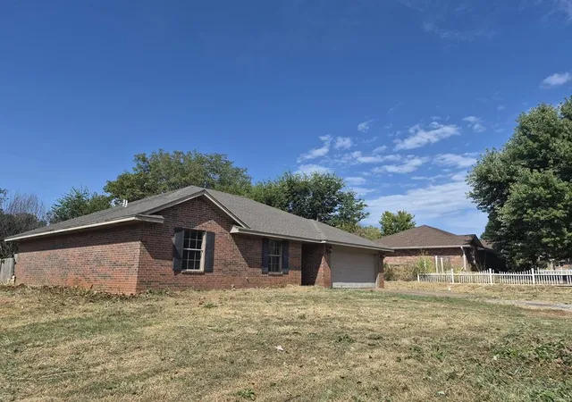Photo 1 of Single family home for sale at 206 W 1st Street, Wanette, OK 74878 | MLS# 1247182 | Listing updated on 2026-09-02