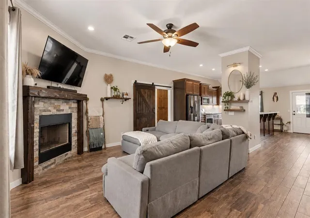 Single family home for sale at 11520 SW 11th Street, Yukon, OK 73099 | MLS# 1247187