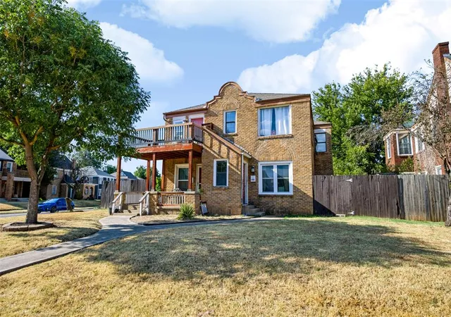Photo 2 of Multi family home for sale at 1721 Nw 17th Street, Oklahoma City, OK 73106 | MLS# 1247208 | Listing updated on 2026-09-20