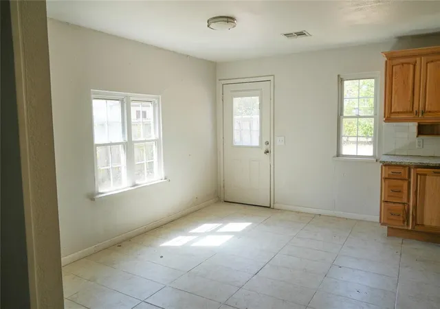 Photo 4 of Single family home for sale at 1008 S Miles Ave, El Reno, OK 73036 | MLS# 1247240 | Listing updated on 2026-09-24