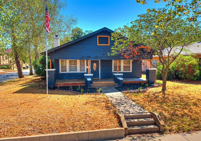 Photo 1 of Sale Pending at 1001 S 9th Street, Chickasha, OK 73018 | MLS# 1247250 | Listing updated on 2026-09-07
