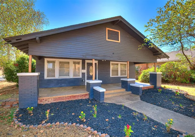 Photo 2 of Sale Pending at 1001 S 9th Street, Chickasha, OK 73018 | MLS# 1247250 | Listing updated on 2026-09-07