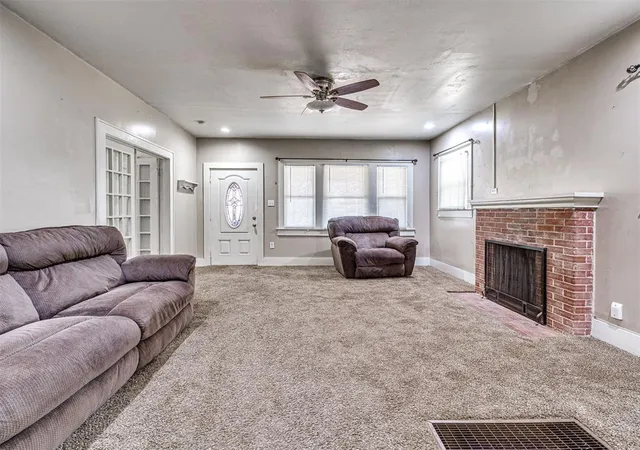 Photo 3 of Sale Pending at 1001 S 9th Street, Chickasha, OK 73018 | MLS# 1247250 | Listing updated on 2026-09-07