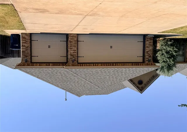 Photo 2 of Single family home for sale at 17100 Barcelona Dr, Oklahoma City, OK 73170 | MLS# 1247262 | Listing updated on 2026-09-03