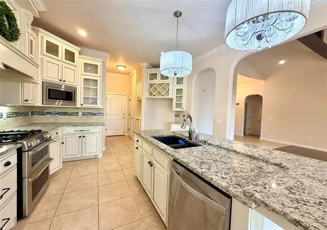 Photo 3 of Single family home for sale at 17100 Barcelona Dr, Oklahoma City, OK 73170 | MLS# 1247262 | Listing updated on 2026-09-03