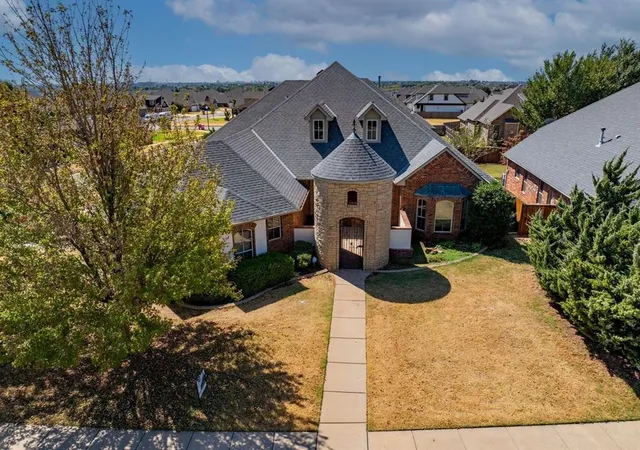 Photo 2 of Single family home for sale at 5700 Nw 160th Street, Edmond, OK 73013 | MLS# 1247269 | Listing updated on 2026-10-08