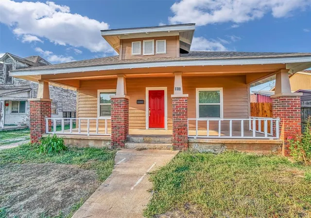 Sale Pending at 311 E Walnut St, Altus, OK 73521 | MLS# 1247274 | Listing updated on 2026-09-13