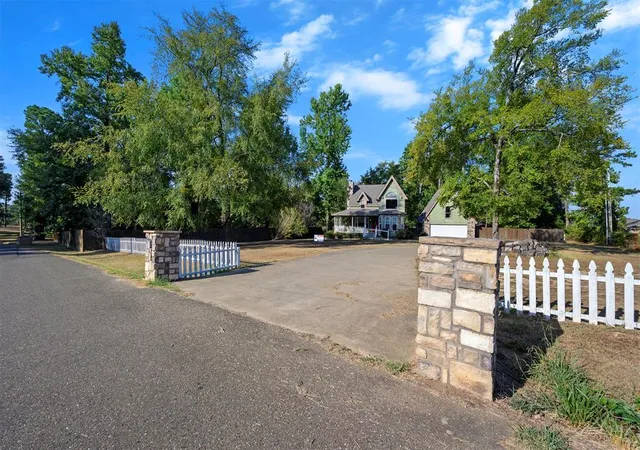 Photo 50 of Single family home for sale at 611 W Circle Dr, Broken Bow, OK 74728 | MLS# 1247275 | Listing updated on 2026-10-07