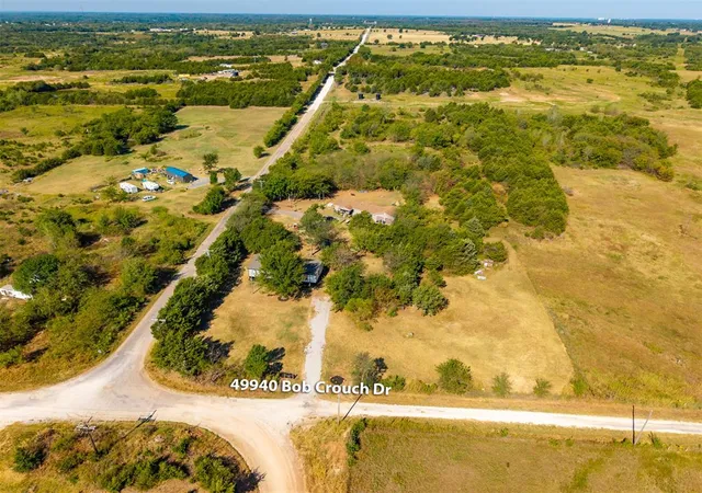 Photo 3 of Single family home for sale at 49940 Bob Crouch Dr, Earlsboro, OK 74840 | MLS# 1247289 | Listing updated on 2026-09-02