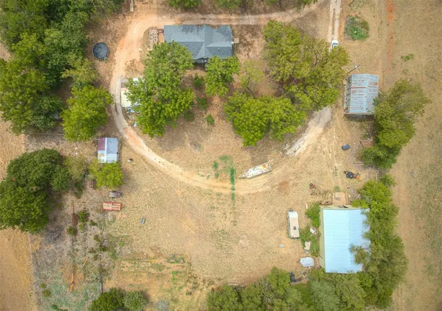 Photo 4 of Single family home for sale at 29693 E 750 Road, Crescent, OK 73028 | MLS# 1247319 | Listing updated on 2026-10-12