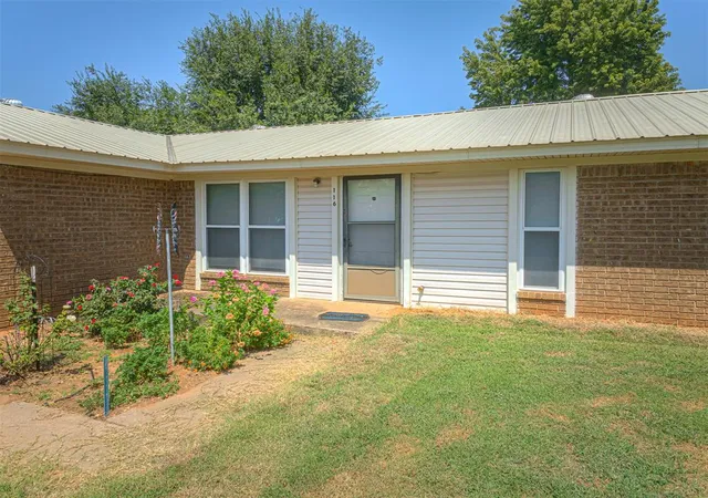 Photo 4 of Single family home for sale at 116 S Cimarron Dr, Perkins, OK 74059 | MLS# 1247324 | Listing updated on 2026-09-25