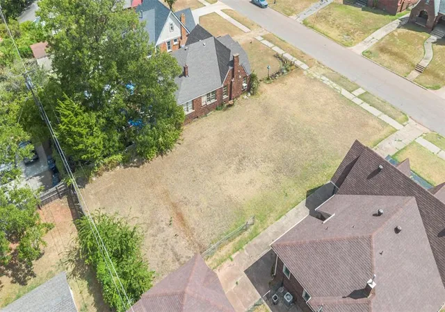 Photo 3 of Sale Pending at 1109 NE 15th Street, Oklahoma City, OK 73117 | MLS# 1247326 | Listing updated on 2026-09-05
