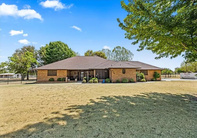 Photo 2 of Single family home for sale at 826 S Ebeling Dr, Mustang, OK 73064 | MLS# 1247328 | Listing updated on 2026-09-04