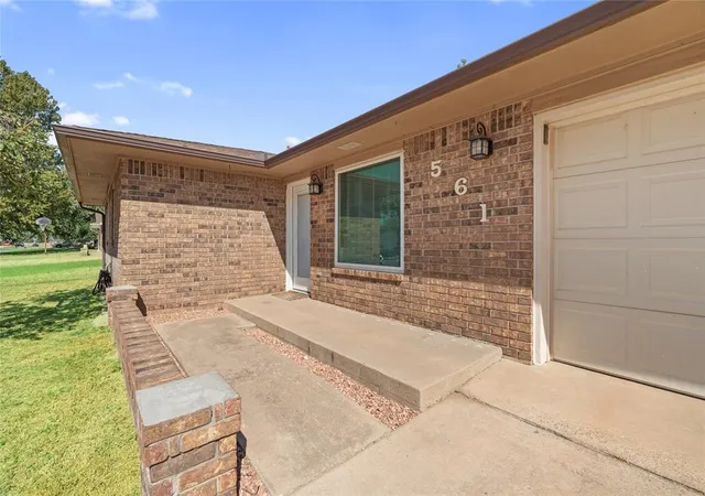 Photo 3 of Single family home for sale at 561 Skyview Dr, Watonga, OK 73772 | MLS# 1247335 | Listing updated on 2026-09-15