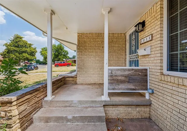 Photo 4 of Single family home for sale at 1211 N Sterling Ave, Oklahoma City, OK 73127 | MLS# 1247343 | Listing updated on 2026-09-15