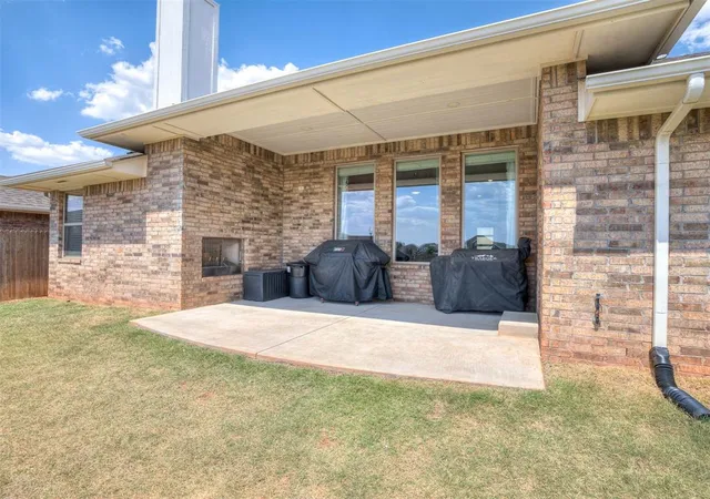 Photo 4 of Single family home for sale at 1624 NE 35th Street, Moore, OK 73160 | MLS# 1247345 | Listing updated on 2026-09-05