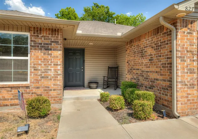 Photo 2 of Single family home for sale at 827 Highgarden Cir, Noble, OK 73068 | MLS# 1247359 | Listing updated on 2026-09-04