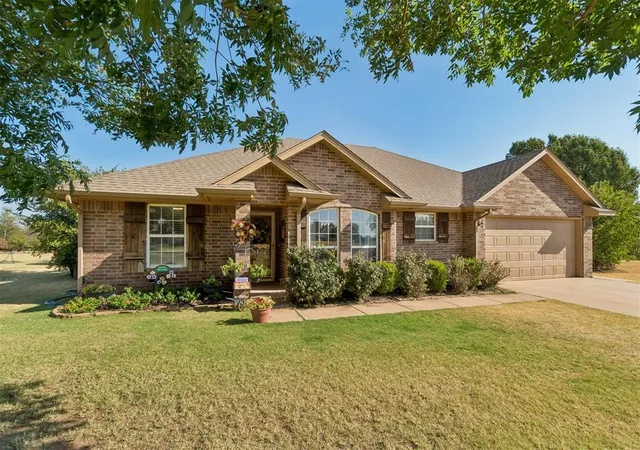 Photo 1 of Single family home for sale at 2096 County Rd 1237, Tuttle, OK 73089 | MLS# 1247361 | Listing updated on 2026-09-05