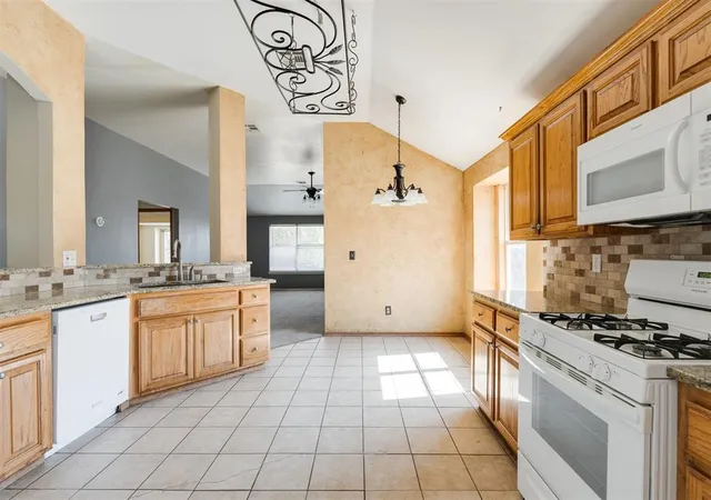Photo 3 of Single family home for sale at 13624 Prairie View Ln, Oklahoma City, OK 73142 | MLS# 1247389 | Listing updated on 2026-09-08