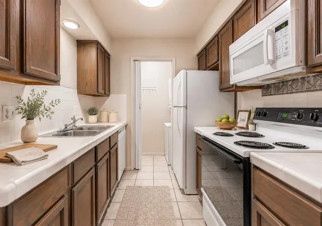Photo 2 of Condo for sale at 4400 N Hemingway Dr #134, Oklahoma City, OK 73118 | MLS# 1247406 | Listing updated on 2026-09-04