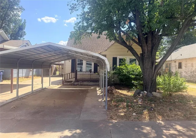 Single family home for sale at 406 W Virginia Ave, Anadarko, OK 73005 | MLS# 1247407 | Listing updated on 2026-09-12