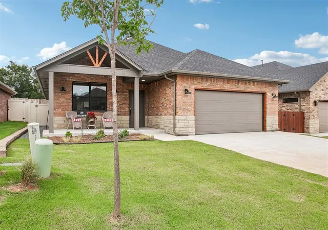 Photo 1 of Single family home for sale at 2039 Turtle Crk Way, Norman, OK 73071 | MLS# 1247409 | Listing updated on 2026-10-06