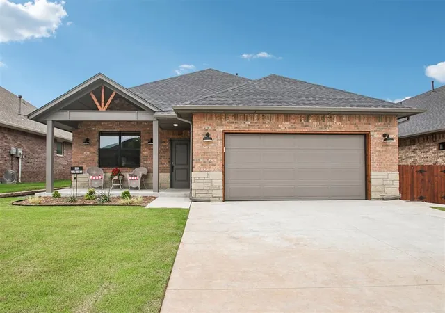 Photo 2 of Single family home for sale at 2039 Turtle Crk Way, Norman, OK 73071 | MLS# 1247409 | Listing updated on 2026-10-06