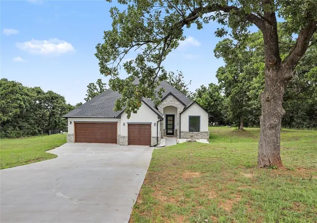 Photo 3 of Single family home for sale at 16113 Se 82nd Street, Choctaw, OK 73020 | MLS# 1247425 | Listing updated on 2026-09-22