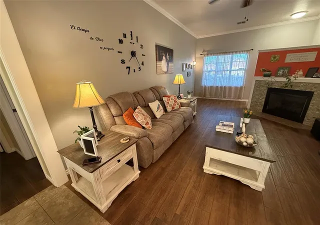 Photo 3 of Single family home for sale at 2220 Crooked Oak Dr, Shawnee, OK 74804 | MLS# 1247426 | Listing updated on 2026-09-04