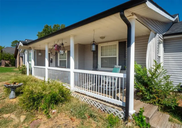 Photo 4 of Sale Pending at 24 E Midland St, Shawnee, OK 74804 | MLS# 1247428 | Listing updated on 2026-09-04