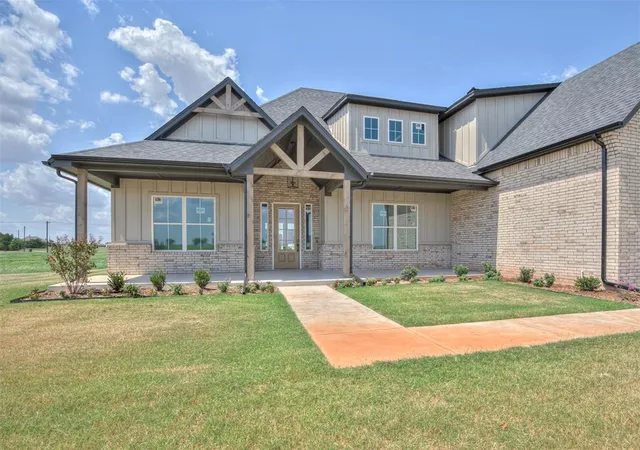 Photo 2 of Single family home for sale at 6941 Lake View Ct, Cashion, OK 73016 | MLS# 1247441 | Listing updated on 2026-09-03