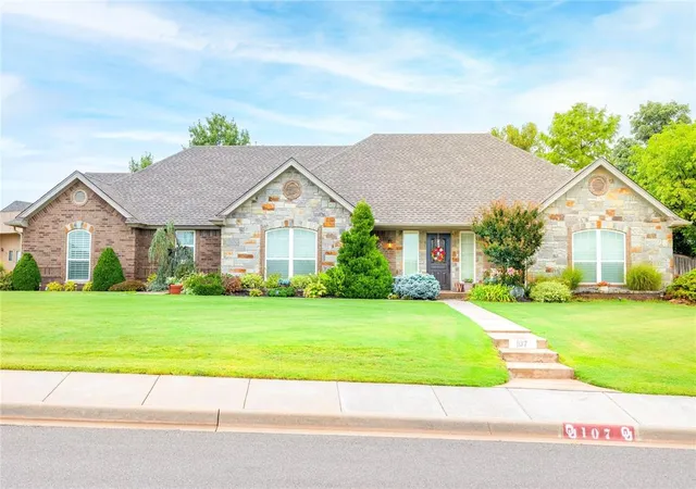 Photo 1 of Single family home for sale at 107 Clubhouse Dr, Elk City, OK 73644 | MLS# 1247449 | Listing updated on 2026-09-03