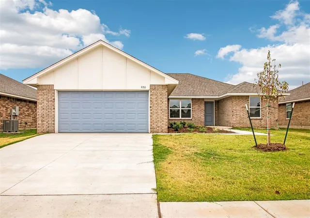 Photo 1 of Single family home for sale at 920 Hazy Brk Cir, Chickasha, OK 73018 | MLS# 1247458 | Listing updated on 2026-10-09