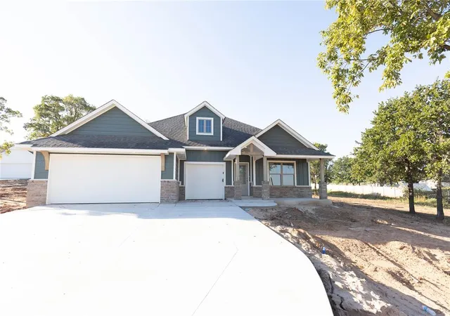 Photo 2 of Single family home for sale at 17070 Billy Rd, Washington, OK 73093 | MLS# 1247470 | Listing updated on 2026-10-14