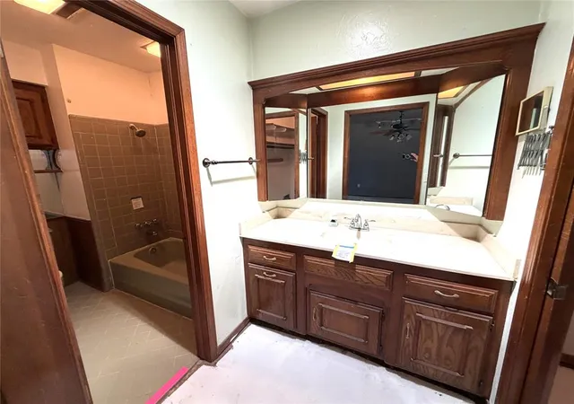 Photo 20 of Single family home for sale at 9217 Sutton Pl, Oklahoma City, OK 73132 | MLS# 1247475 | Listing updated on 2026-09-03