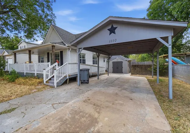 Photo 38 of Single family home for sale at 1110 Nw Maple St, Lawton, OK 73507 | MLS# 1247495 | Listing updated on 2026-09-03